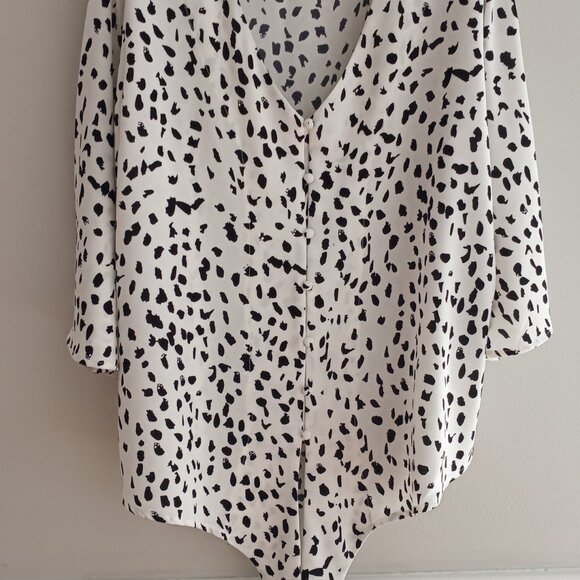 Animal Print Black & White Short Sleeve Blouse Size XXL 100% Polyester - Picture 10 of 11